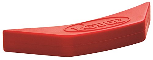Seasoned Cast Iron 5 Piece Bundle. 10.5" Griddle, 8" Skillet, 10.25" Skillet, 10.25" Dutch Oven, and 10.25" Lid & ASAHH41 Silicone Assist Handle Holder, Red - view 3