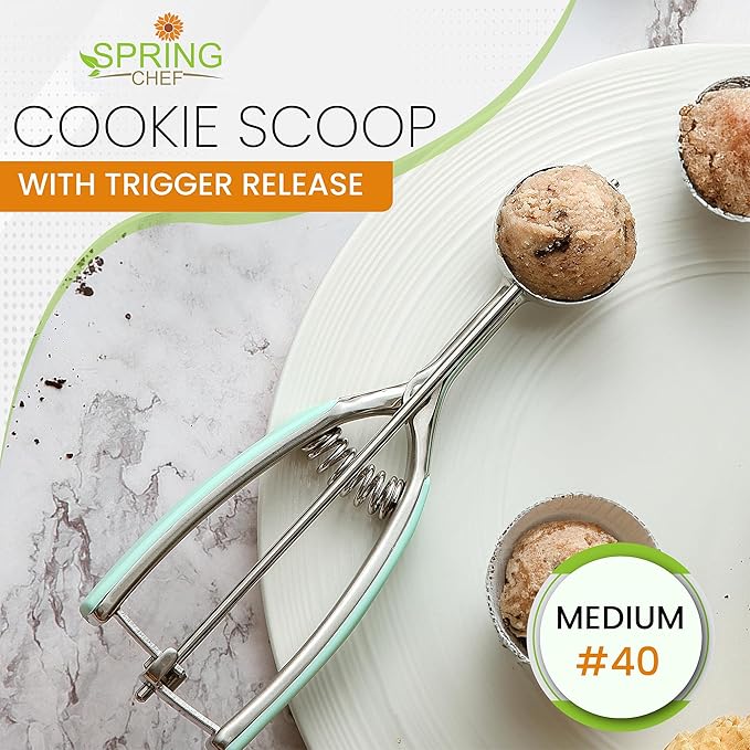 Cookie Scoop, Medium #40 Stainless Steel with Squeeze Trigger in Mint